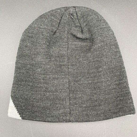 Coors Light Mens Mountain Art Beanie Scull Cap Hat Gray New Tags - Picture 2 of 2